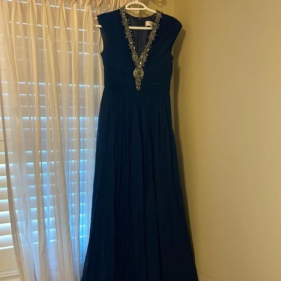 Badgley Mischka Evening Gown - Picture 1 of 7